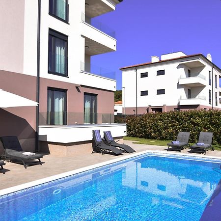 Luxury Apartment Faro With Sea View And Swimming Pool Premantura Buitenkant foto