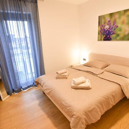 Luxury Apartment Faro With Sea View And Swimming Pool Premantura Buitenkant foto