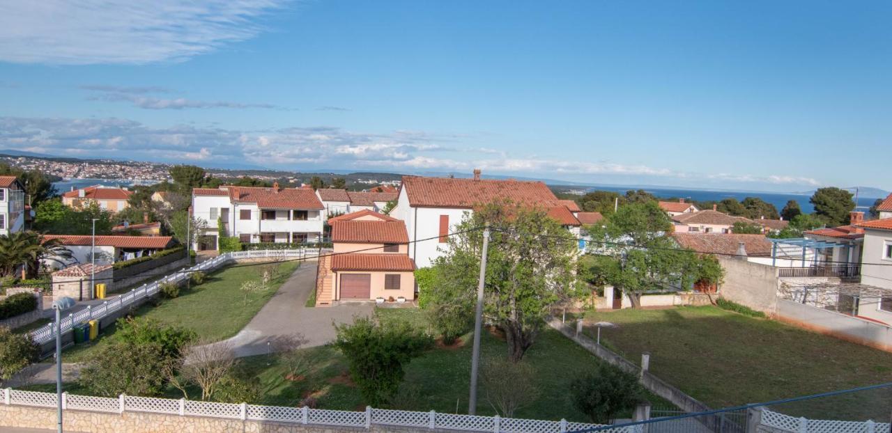Luxury Apartment Faro With Sea View And Swimming Pool Premantura Buitenkant foto